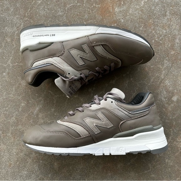 New Balance 997 Leather Sneakers Classic Retro Design Made in USA Men’s Size 9 - Picture 2 of 11